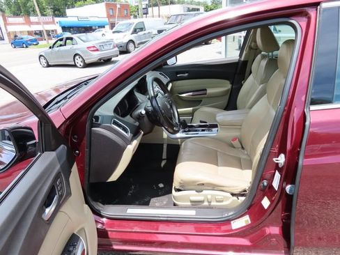 Used 2016 Acura TLX w/ Technology Package FWD image 12