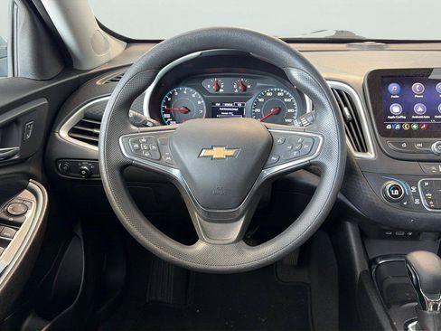 Used 2024 Chevrolet Malibu LT FWD image 14