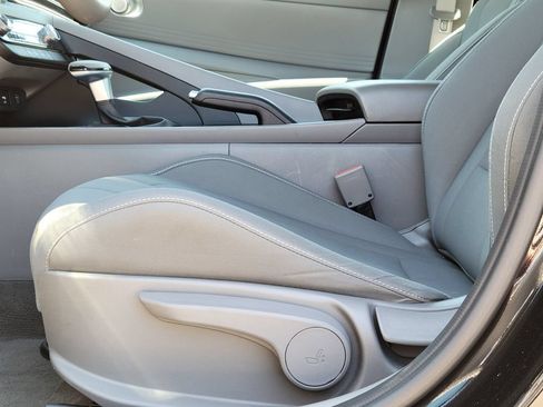 Used 2024 Hyundai Elantra SEL FWD image 21