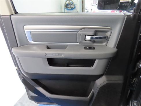 Used 2018 RAM 1500 Big Horn image 27