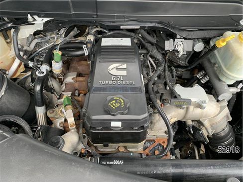 Used 2022 RAM 5500 Tradesman w/ Chrome Appearance Group AWD/4WD image 12