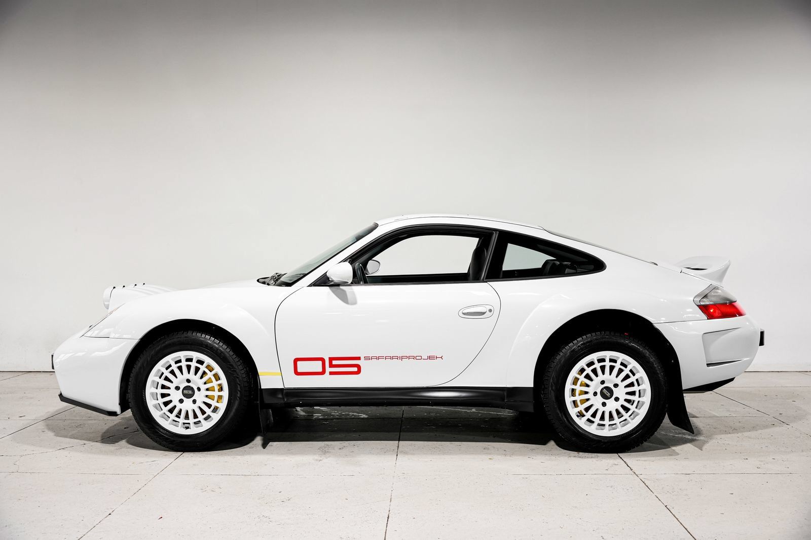 Used 2003 Porsche 911 Carrera 4S AWD/4WD image 7