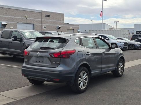Used 2017 Nissan Rogue Sport SV AWD/4WD image 5