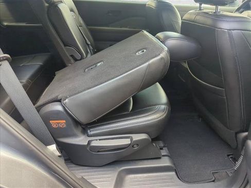 Used 2023 Nissan Pathfinder SV FWD image 22