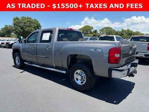 Used 2008 Chevrolet Silverado 2500 LT w/ EZ-Lift Tailgate Package AWD/4WD image 4