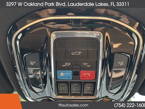 Used 2022 Jeep Grand Cherokee Summit w/ Luxury Tech Group V AWD/4WD image 43