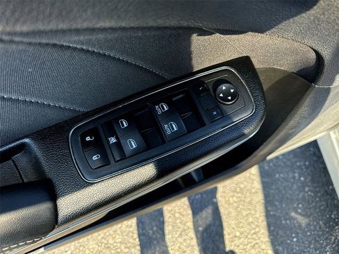 Used 2022 Dodge Charger R/T image 13