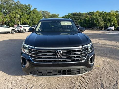 Used 2024 Volkswagen Atlas SEL image 16