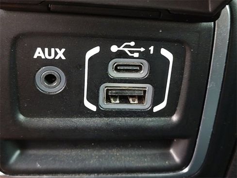 Certified 2021 Jeep Gladiator Sport image 20