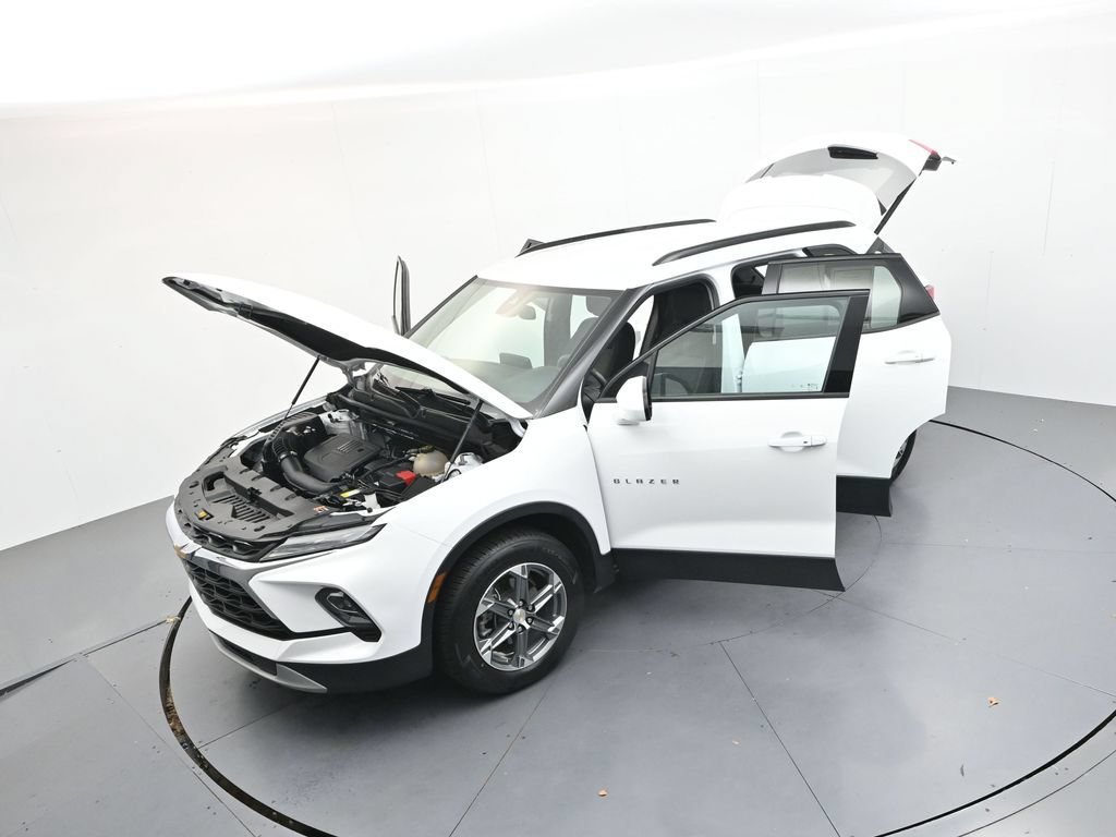 Used 2023 Chevrolet Blazer LT w/ Convenience Package FWD image 33