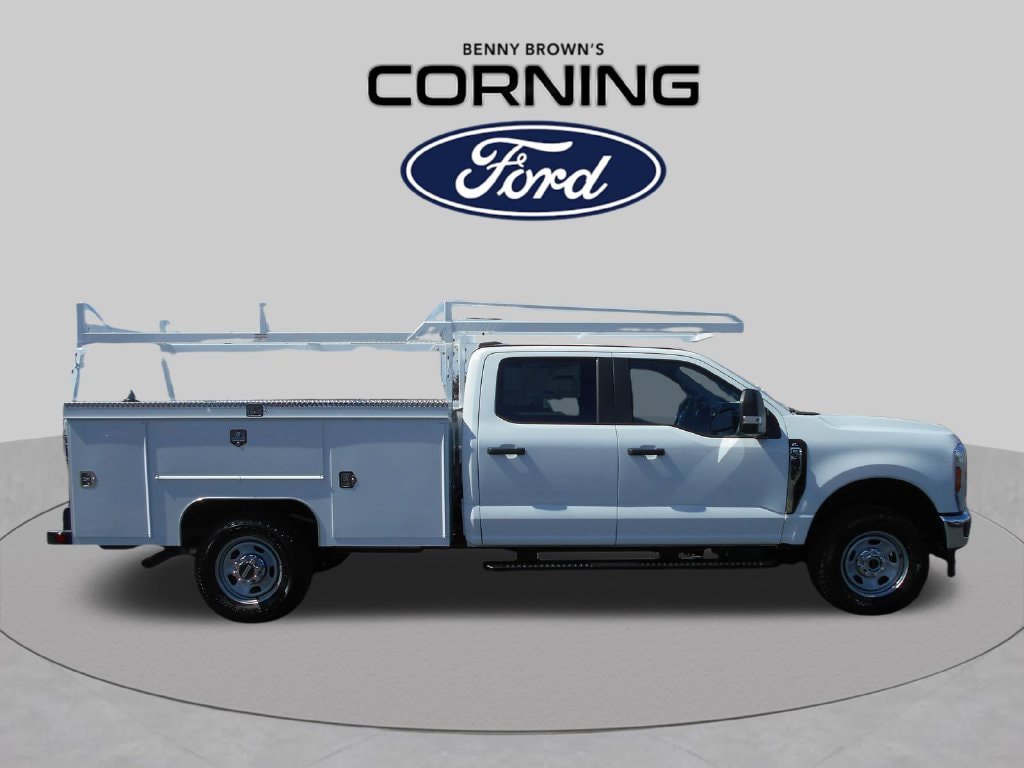 New 2026 Ford F350 XL w/ XL Chrome Package AWD/4WD image 3