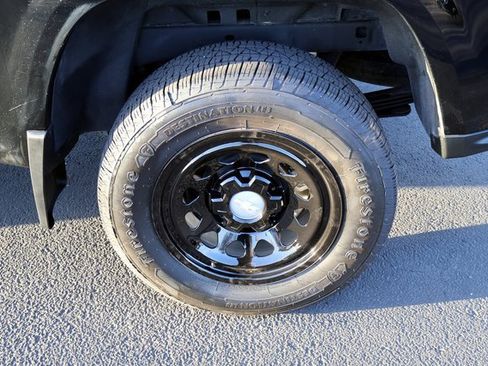 Used 2024 Chevrolet Colorado W/T image 17