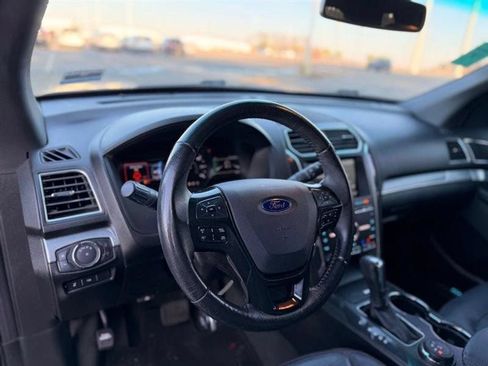 Used 2016 Ford Explorer Sport w/ Equipment Group 401A AWD/4WD image 9