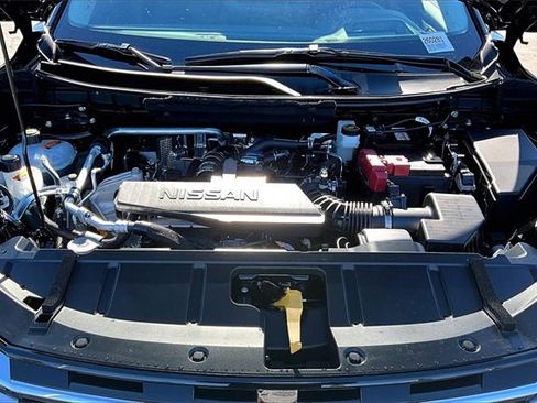 New 2026 Nissan Rogue Platinum image 12