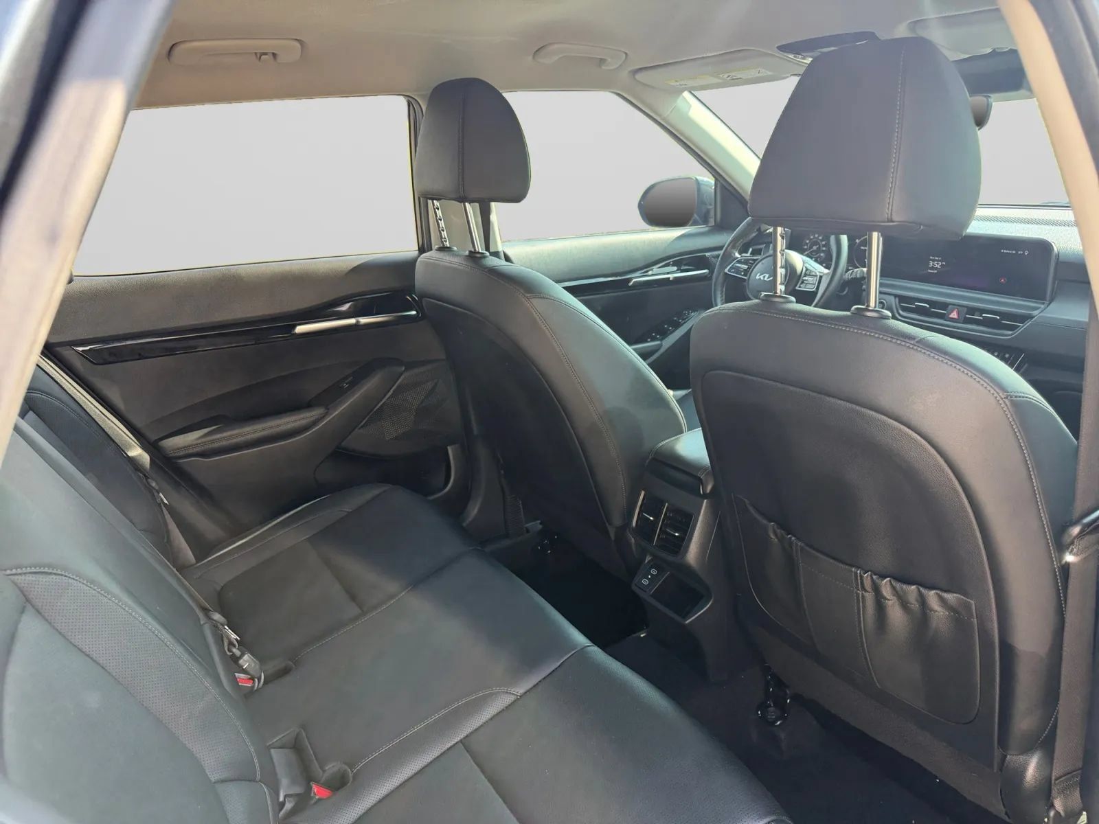 Used 2024 Kia Seltos EX FWD image 29