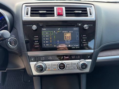 Used 2017 Subaru Outback 2.5i Limited AWD/4WD image 30