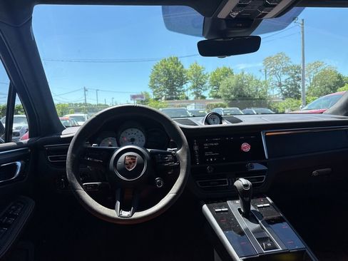 Used 2022 Porsche Macan GTS AWD/4WD image 27