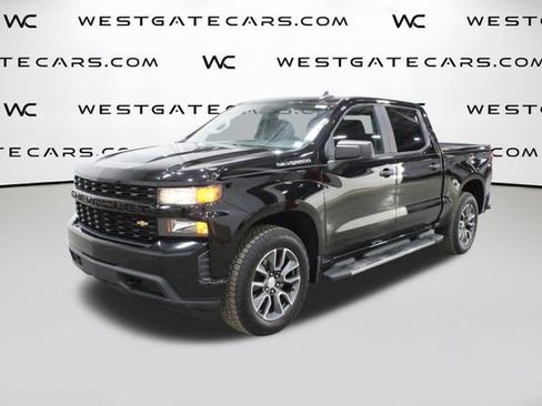 Used 2021 Chevrolet Silverado 1500 Custom image 1