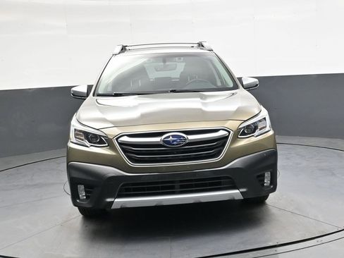 Used 2020 Subaru Outback Touring XT AWD/4WD image 10