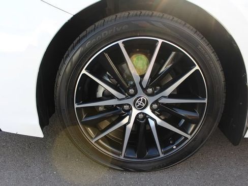 Certified 2023 Toyota Camry SE FWD image 7