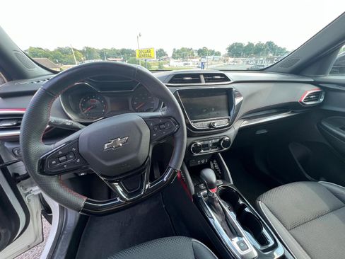 Used 2023 Chevrolet TrailBlazer RS w/ Convenience Package image 10