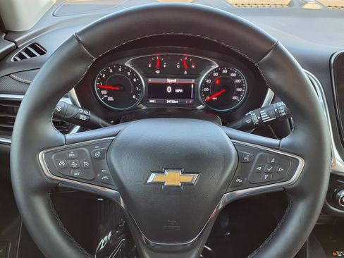 Used 2024 Chevrolet Equinox Premier AWD/4WD image 12