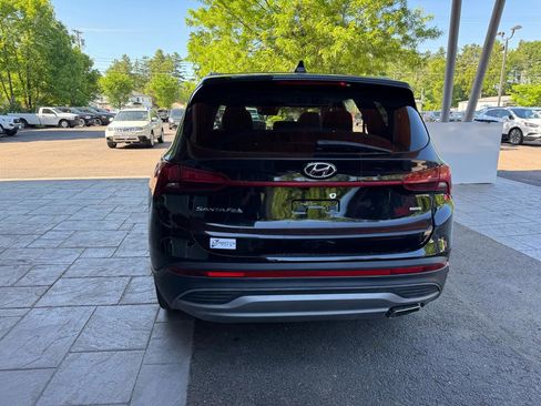 Used 2023 Hyundai Santa Fe SE AWD/4WD image 4