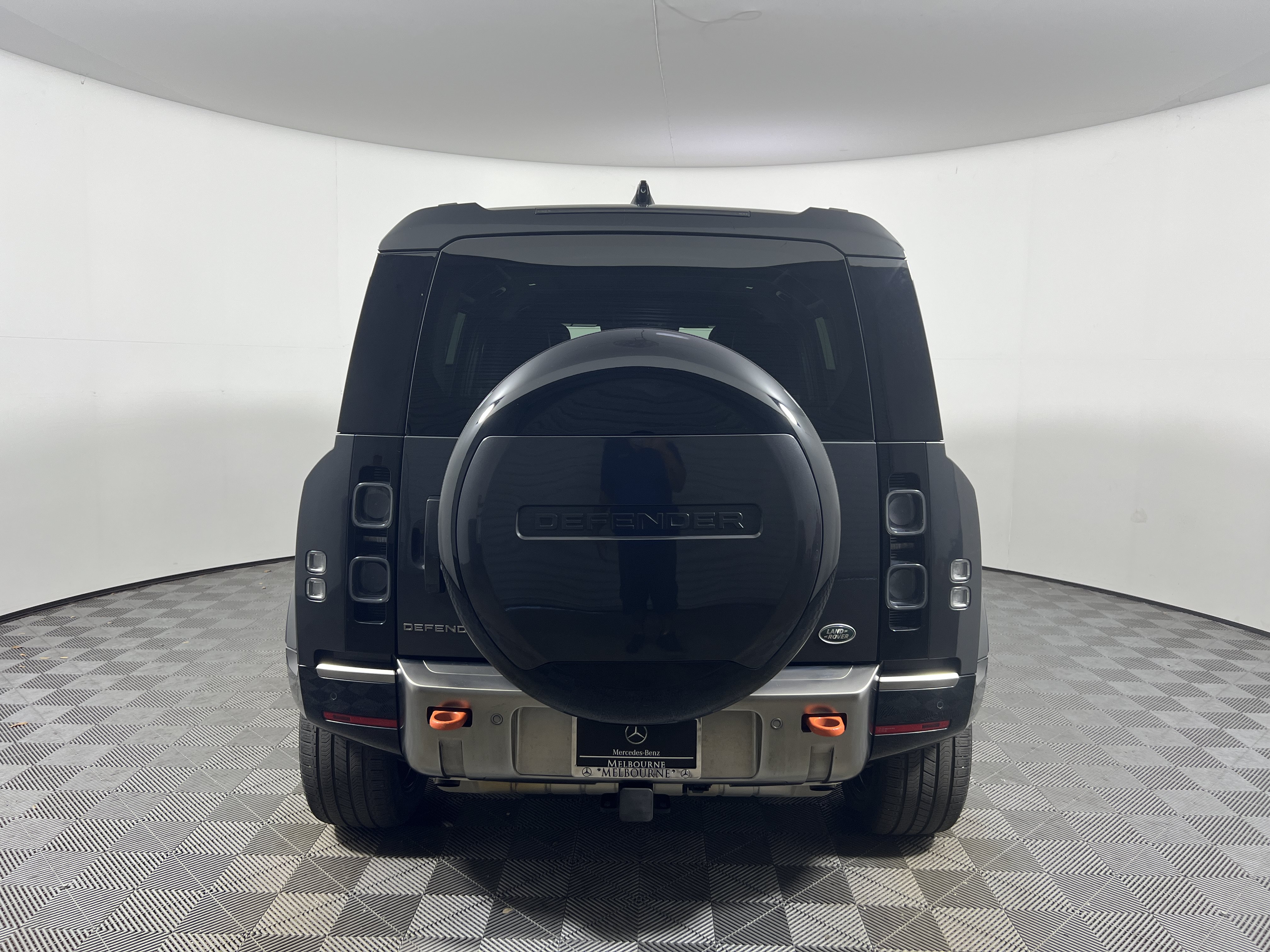 Used 2023 Land Rover Defender 110 X AWD/4WD image 4