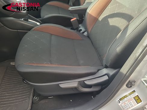 Used 2019 Nissan Kicks SR w/ Interior Electronics Package image 31