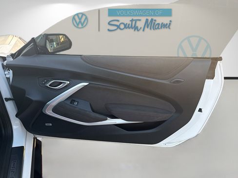 Used 2018 Chevrolet Camaro ZL1 image 30