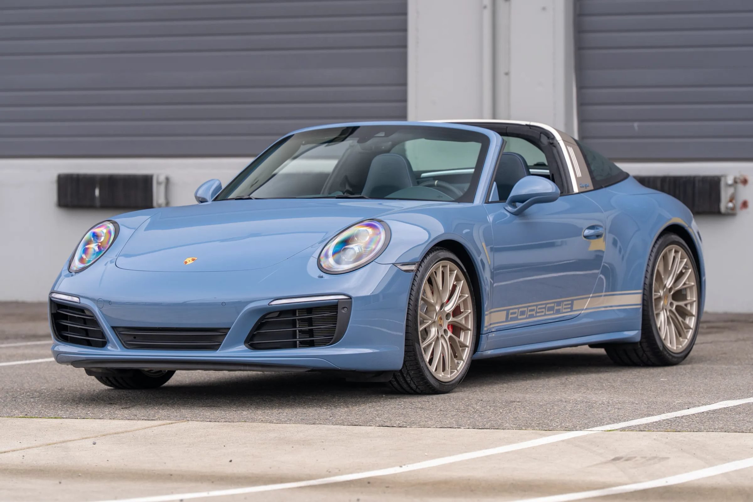 Used 2017 Porsche 911 Targa 4S AWD/4WD image 6
