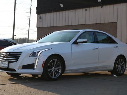 Used 2018 Cadillac CTS Luxury image 17