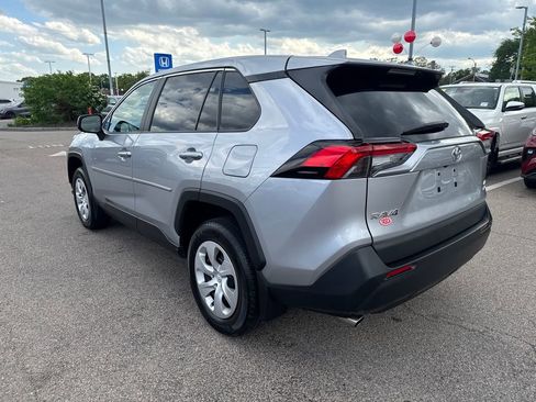 Used 2025 Toyota RAV4 LE AWD/4WD image 5