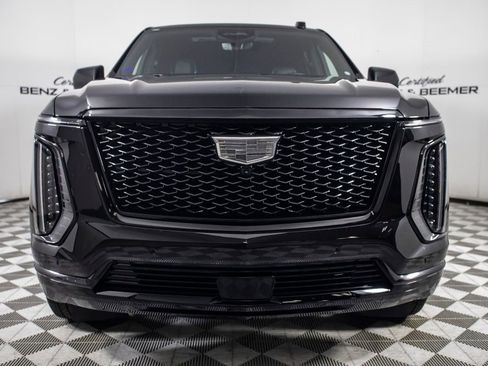 Used 2025 Cadillac Escalade Sport w/ LPO, ONYX Package AWD/4WD image 5