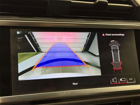 Used 2025 Audi Q3 2.0T Premium image 26