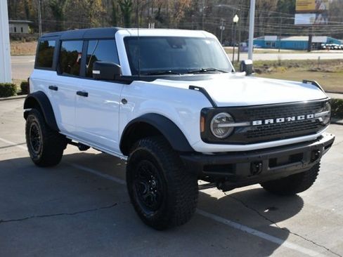 Used 2024 Ford Bronco Wildtrak image 7