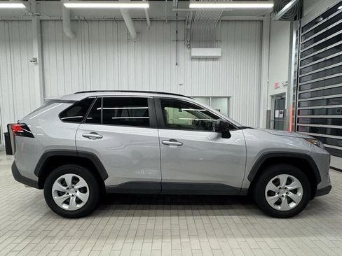 Used 2021 Toyota RAV4 LE image 2