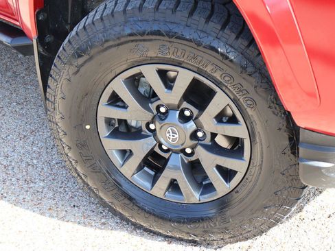 Used 2023 Toyota Tacoma SR5 RWD image 9