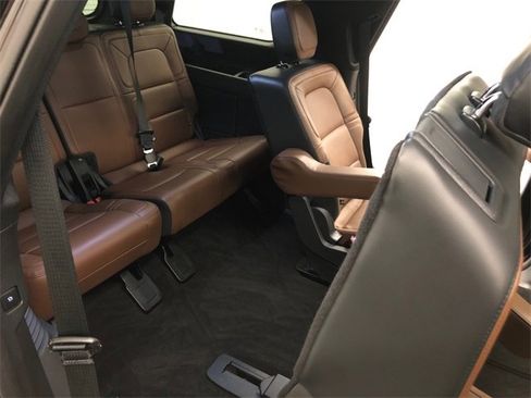 Used 2024 Lincoln Navigator Reserve image 37