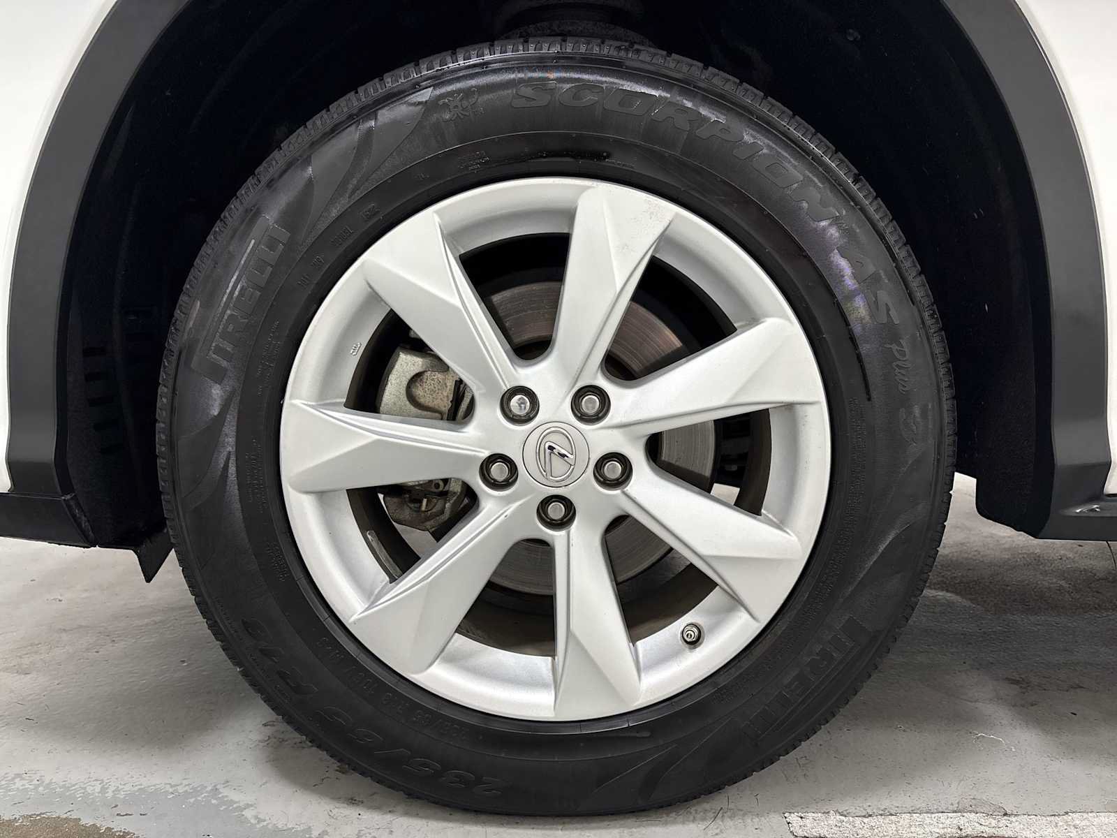 Used 2017 Lexus RX 450h AWD w/ 3500 lbs Tow Prep Package image 10