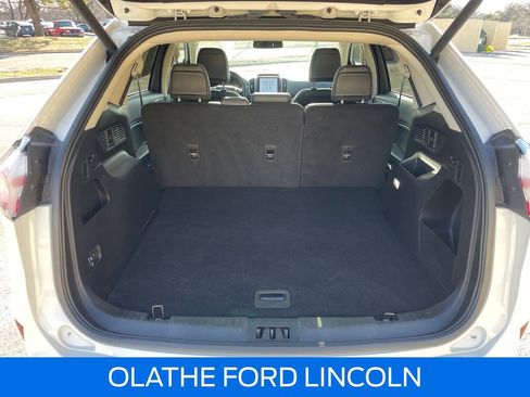 Used 2024 Ford Edge SEL w/ Convenience Package image 29