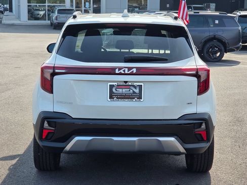 Used 2024 Kia Seltos SX AWD/4WD image 5