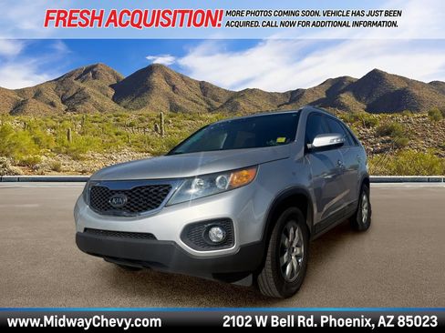Used 2013 Kia Sorento LX w/ Convenience Pkg FWD image 1