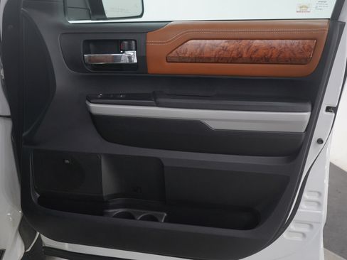 Used 2019 Toyota Tundra 1794 Edition image 11