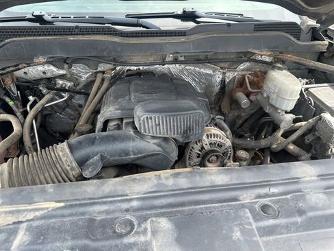 Used 2017 Chevrolet Silverado 3500 W/T w/ Snow Plow Prep Package image 27