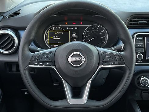Used 2025 Nissan Versa SV image 20