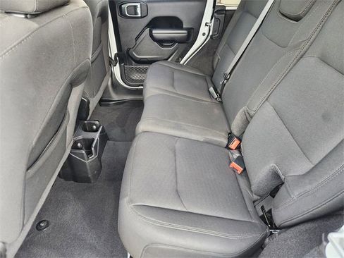 Used 2021 Jeep Wrangler Unlimited Sport image 30