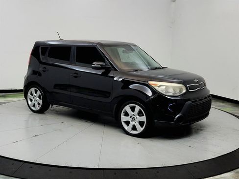 Used 2014 Kia Soul ! FWD image 3