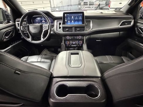 Used 2022 Chevrolet Tahoe RST w/ Sport Performance Package image 13