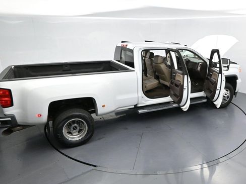 Used 2016 GMC Sierra 3500 Denali w/ Duramax Plus Package AWD/4WD image 42
